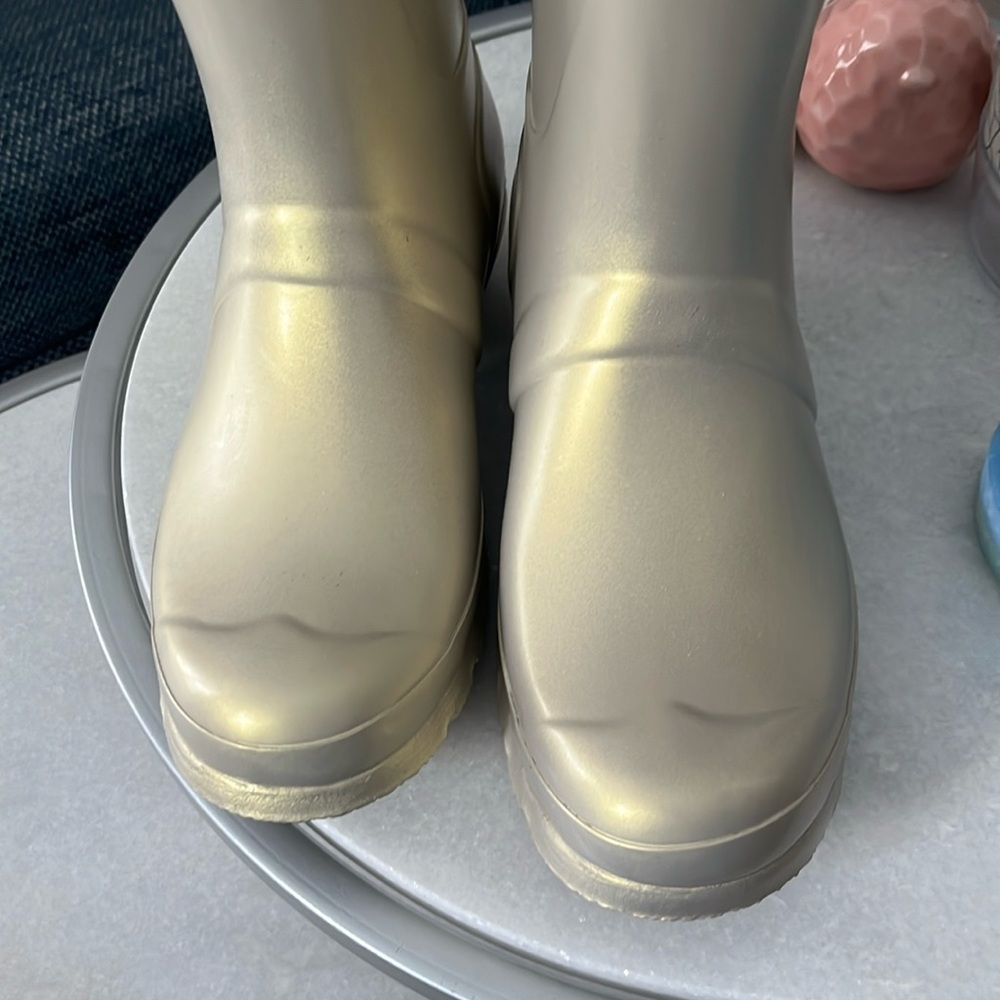 HUNTER Women’s ORIGINAL Tall Boots Nebula Pale Gold Size Multiple Sizes - Picture 3 of 4